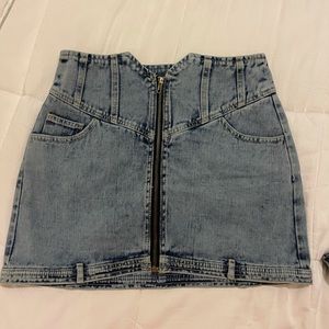 Never worn super cute skirt size 170/size 6